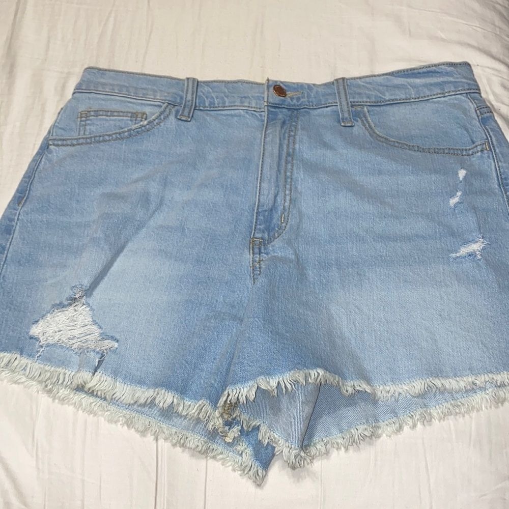 Size 12 high rise jean shorts‎